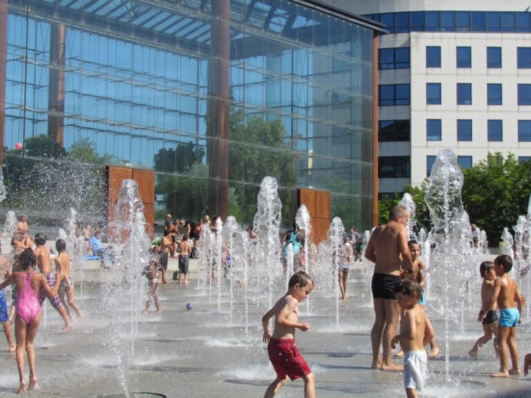 Fuentes en Parque Andre Citröen - Verano