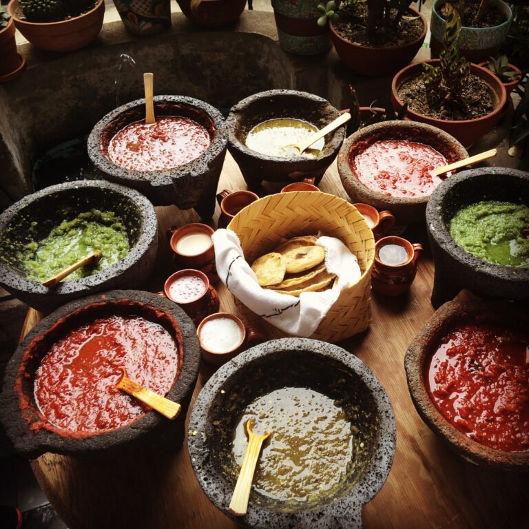 Salsas, Tlacoyos, Curado